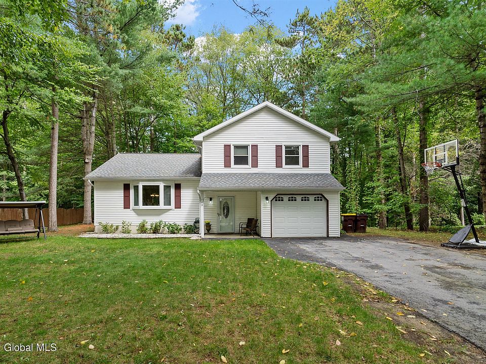 1st image of 109 Wineberry Ln