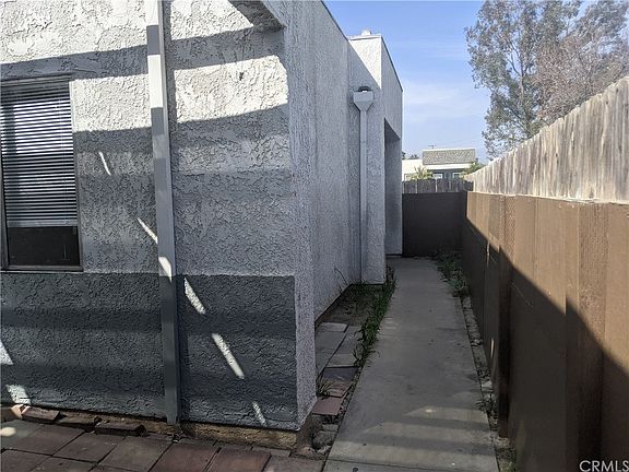 2nd image of 1565 Coulston St APT 29