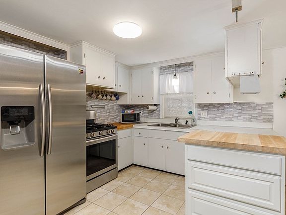 2nd image of 41 Senna Rd