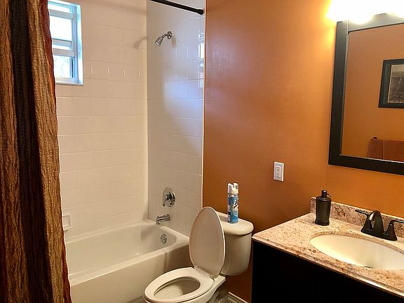 5th image of 450 Robin Hood Cir Unit 202