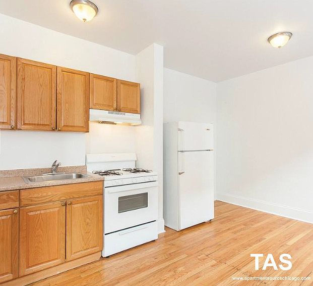 2nd image of 2737 N Spaulding Ave APT 319