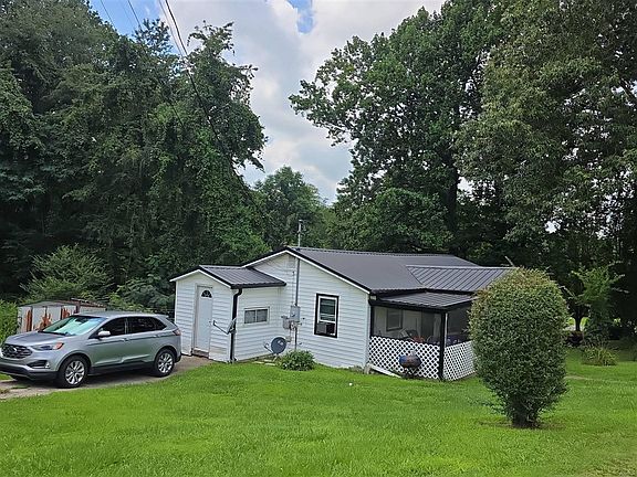 3rd image of 117 Todd St