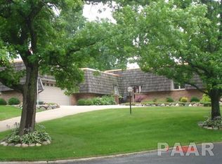 530 W Collingwood Cir, Peoria, IL 61614