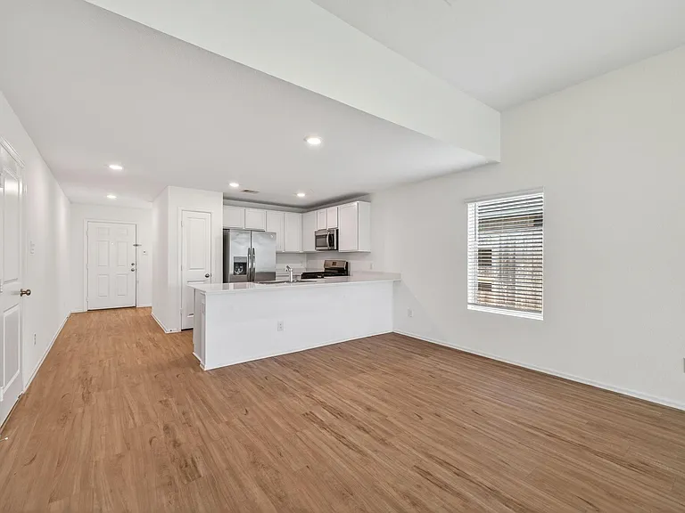 1519 Twilight Green Dr — Photo 9