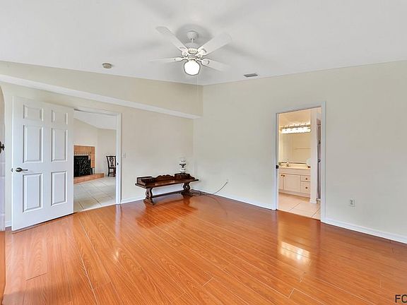 3rd image of 68 Beechwood Ln