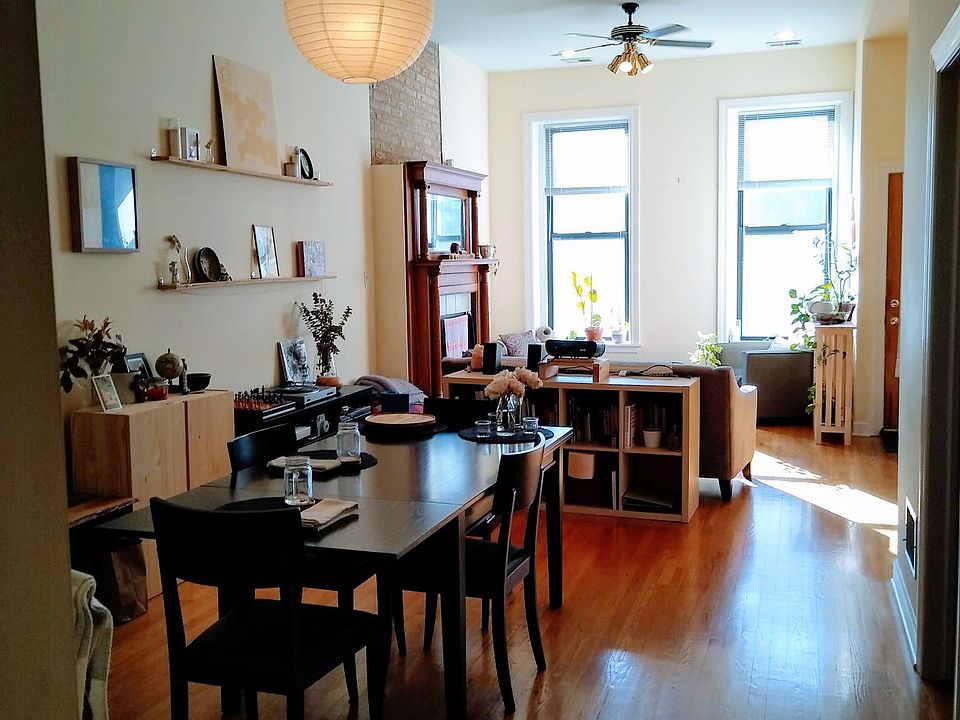 1st image of 1901 W Evergreen Ave #2