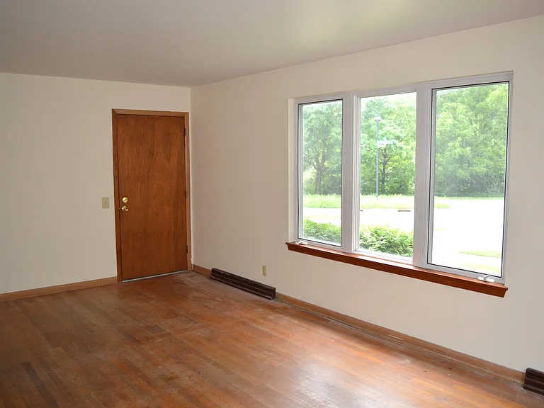 149 Leon St #1 — Photo 8