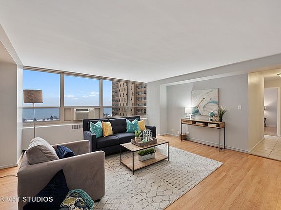 2nd image of 3950 N Lake Shore Dr APT 1415C