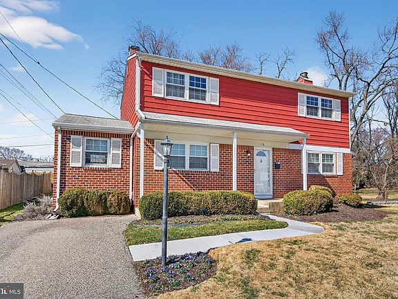 2nd image of 116 Crest Ct