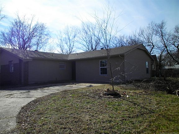 3rd image of 1318 N 8th Pl