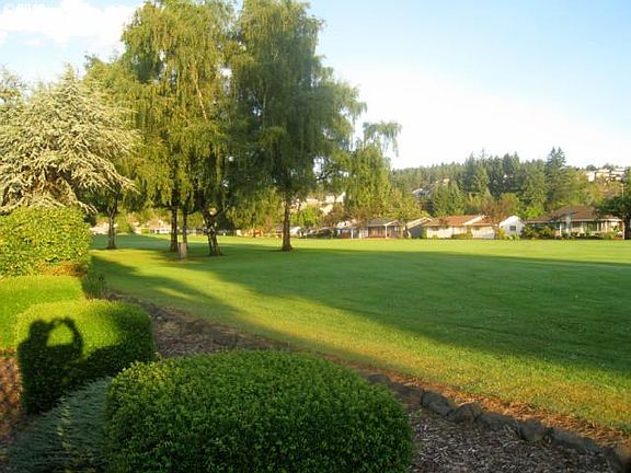 From patio to fairway.