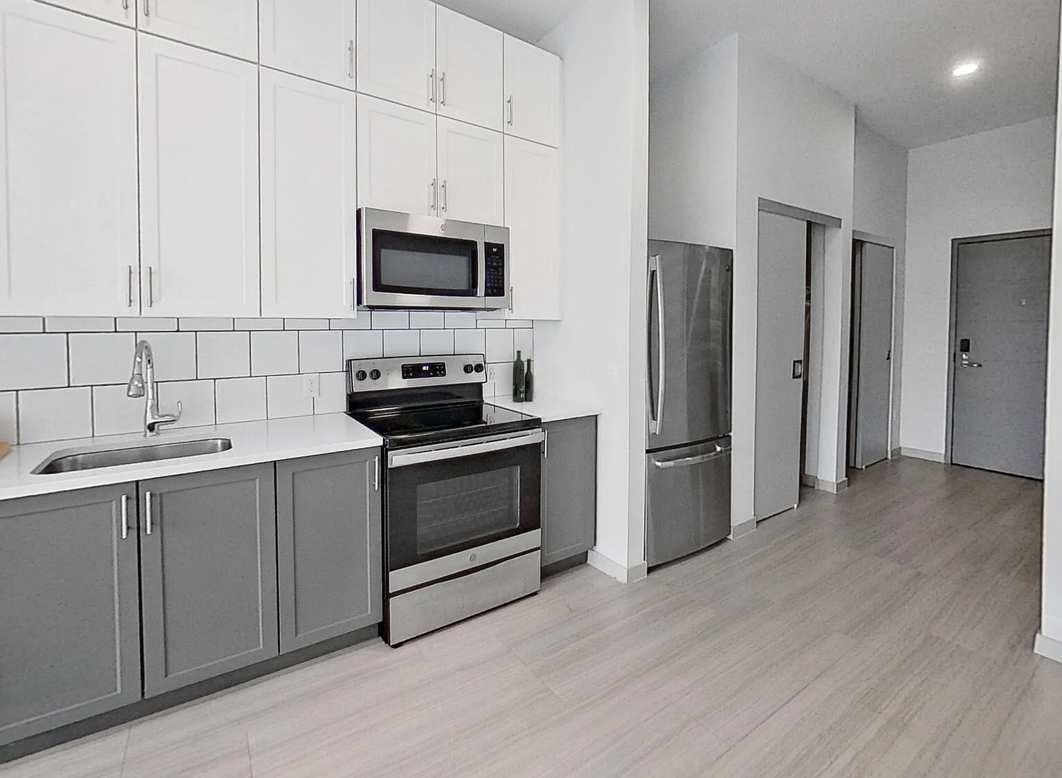 Block 600 — Photo 1