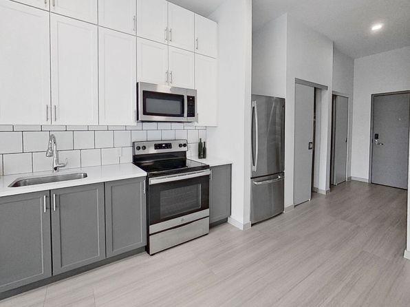 600 E Michigan Ave #307