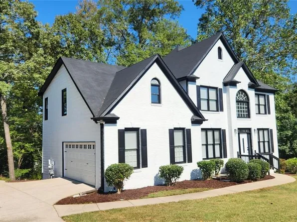 227 Scenic View Ln, Stone Mountain, GA 30087
