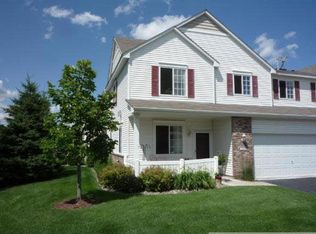 10881 Oak Grove Cir, Saint Paul, MN 55129