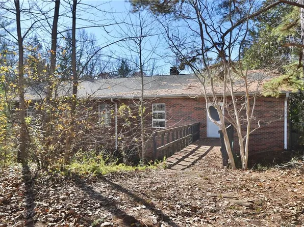 5313 Friendship Circle Rd, East Bend, NC 27018