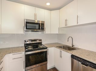 Carlyle Flats, Tampa, FL 33609