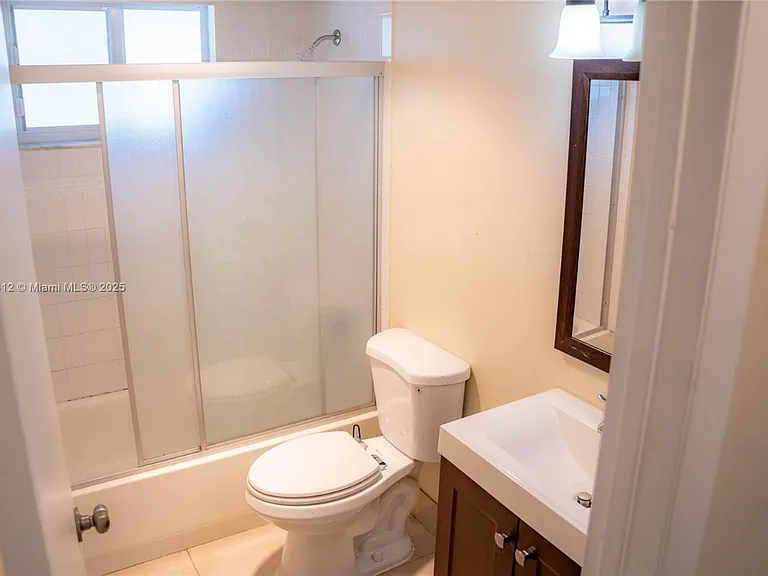 2408 N 35th Ave #2408 — Photo 9