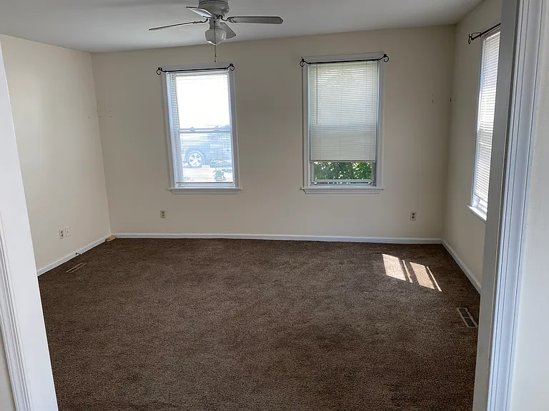 29 S Melcher St #2 — Photo 7