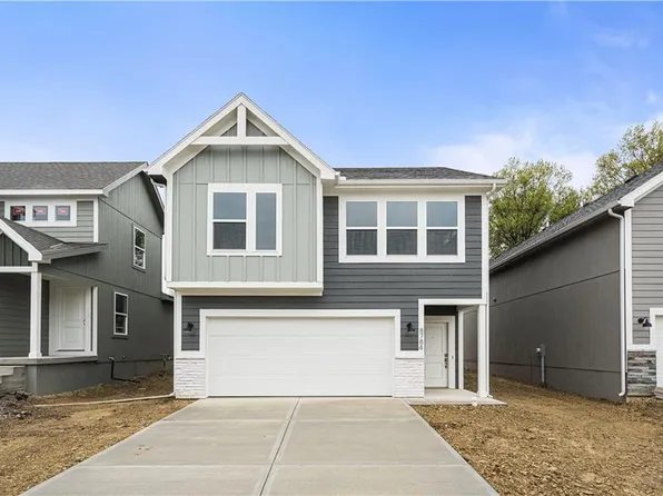 8833 SW 9th Ter, Blue Springs, MO 64064