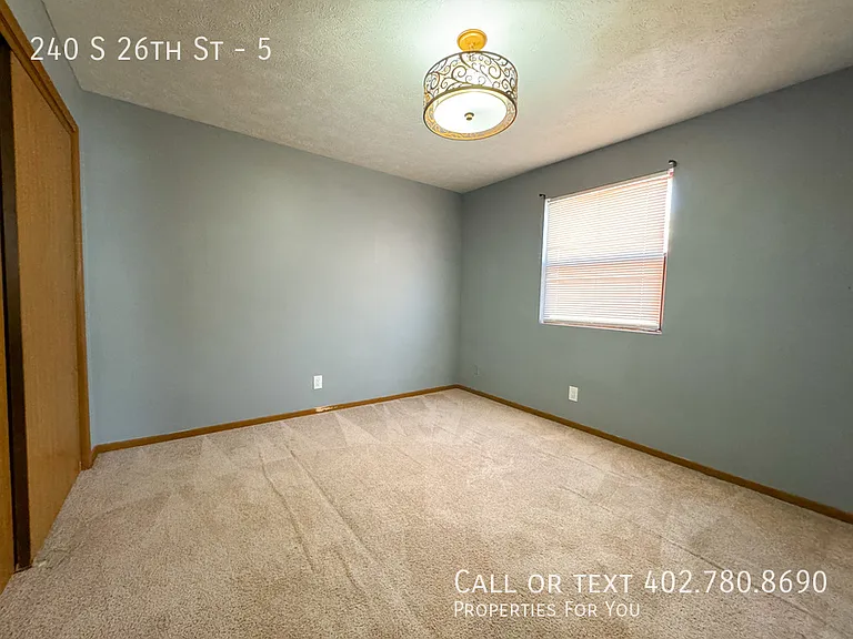 240 S 26th St #5 — Photo 11