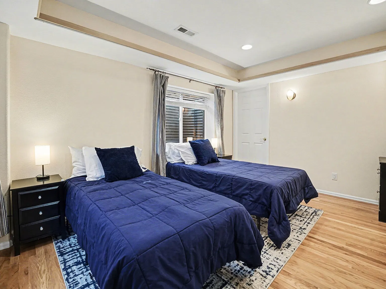 5355 Sage Brush Dr — Photo 3