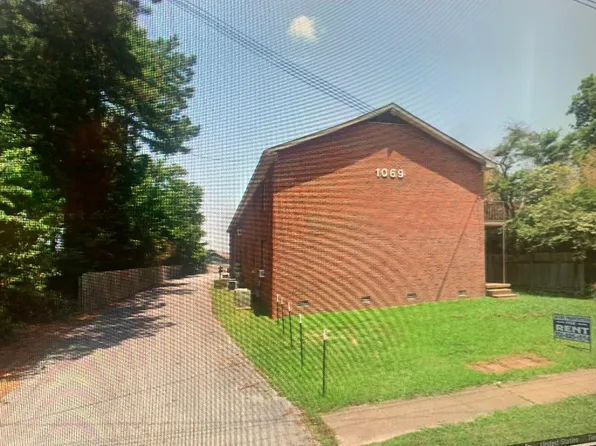 1069 Wallace Rd, Jackson, TN 38305