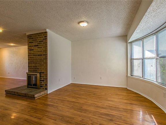 5th image of 6105 Glacier Ct
