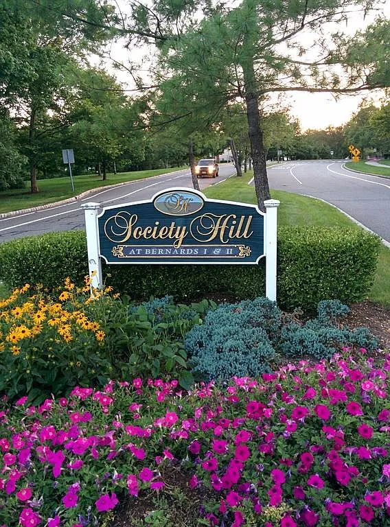 15 Woodward Ln photo 1