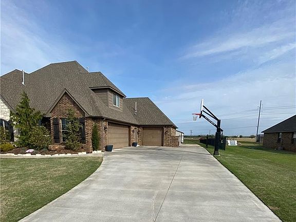 2nd image of 2862 Bethany Dr