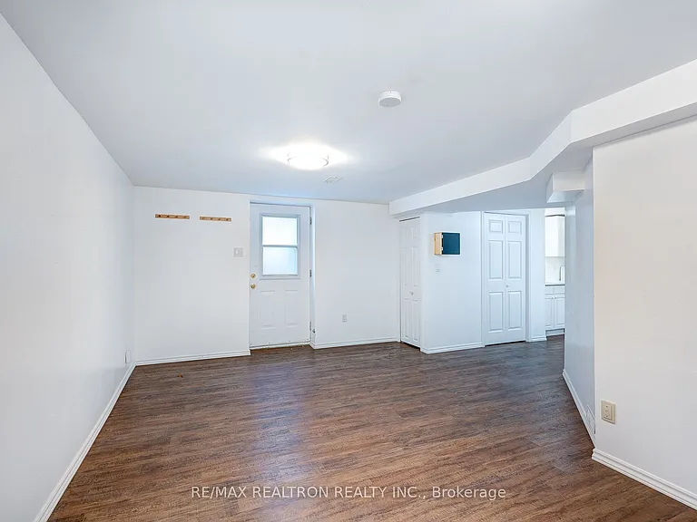 80 Harlandale Ave #LOWER — Photo 5