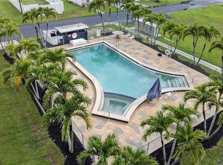 26 Enchanting BLVD, NAPLES, FL 34112