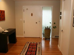 3666 SE Claybourne St, Portland, OR 97202