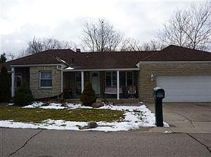 1st image of 27 Wrenwood Dr