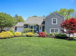 47 Saddle Ln, Centereach, NY 11720