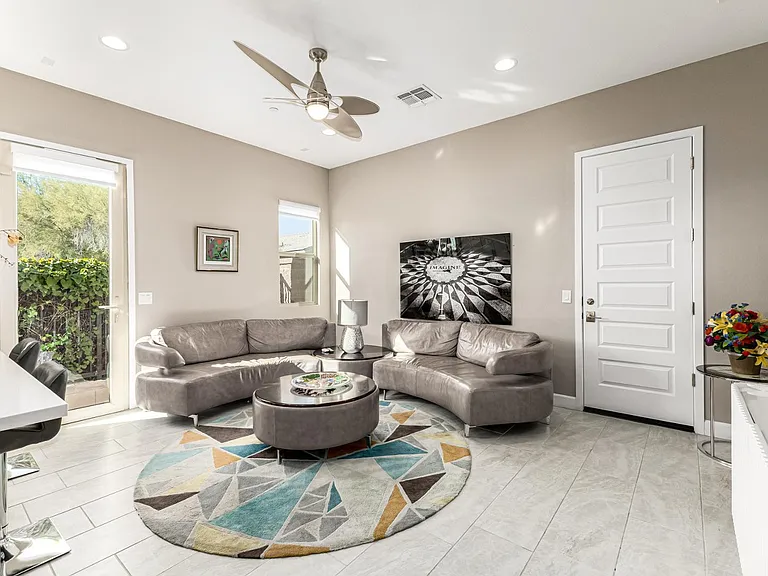 7611 E Camino Vivaz — Photo 36