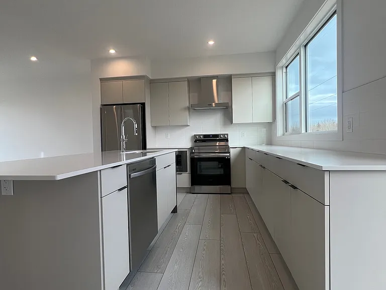 5 Rondeau Dr — Photo 3