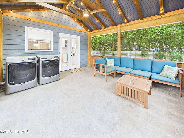 418 S 8th St — Photo 48