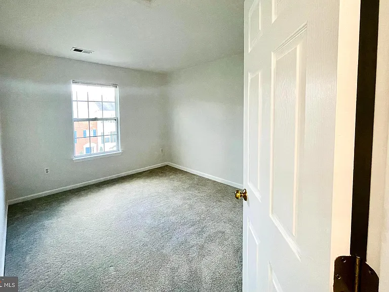 21065 Tyler Too Ter — Photo 10