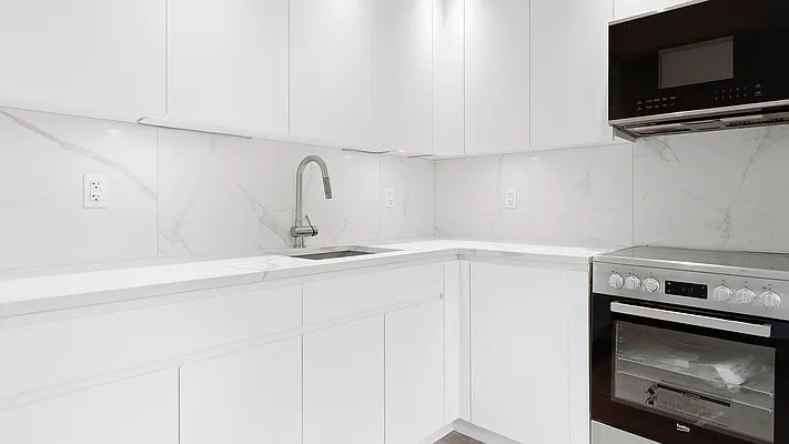 Rented by Nooklyn NYC LLC | media 20