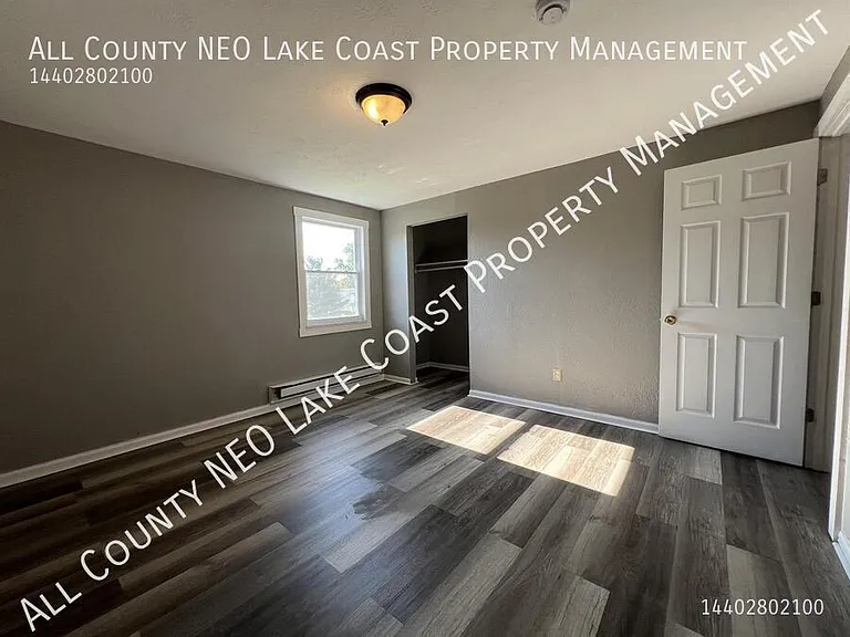 1372 Massachusetts Ave — Photo 5
