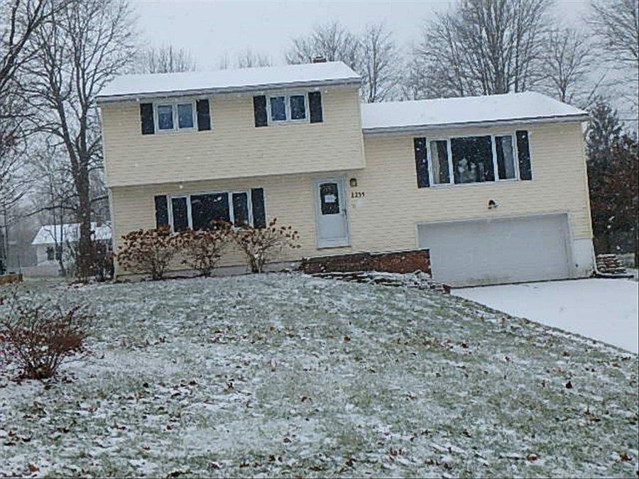 1st image of 2234 Sherwin Dr