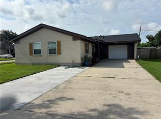 2160 Esplanade Pl, Terrytown, LA 70056