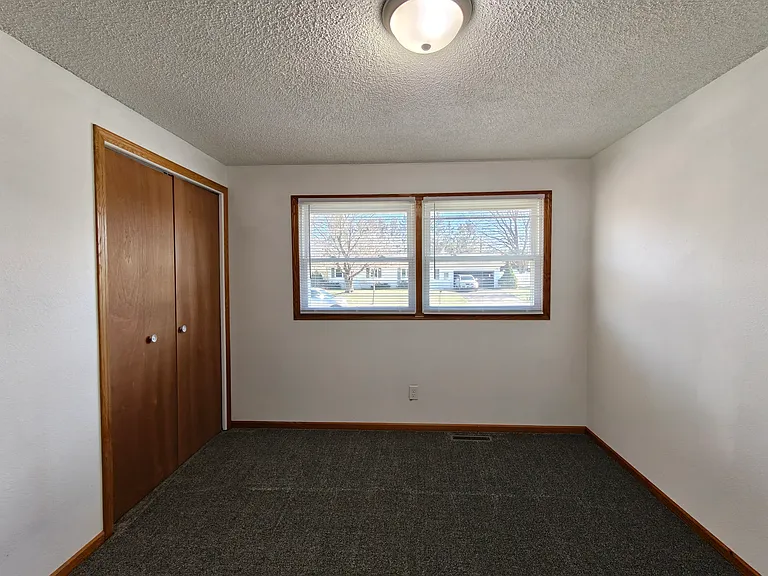 2212 Bartlett Ave — Photo 14
