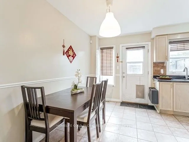 62 Baffin Ct — Photo 6