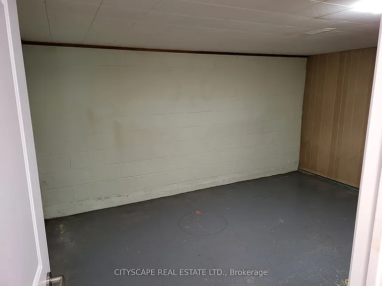 1605 Bowmanville Ave — Photo 20
