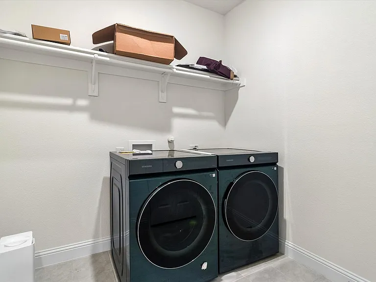 933 Brock Dr — Photo 24