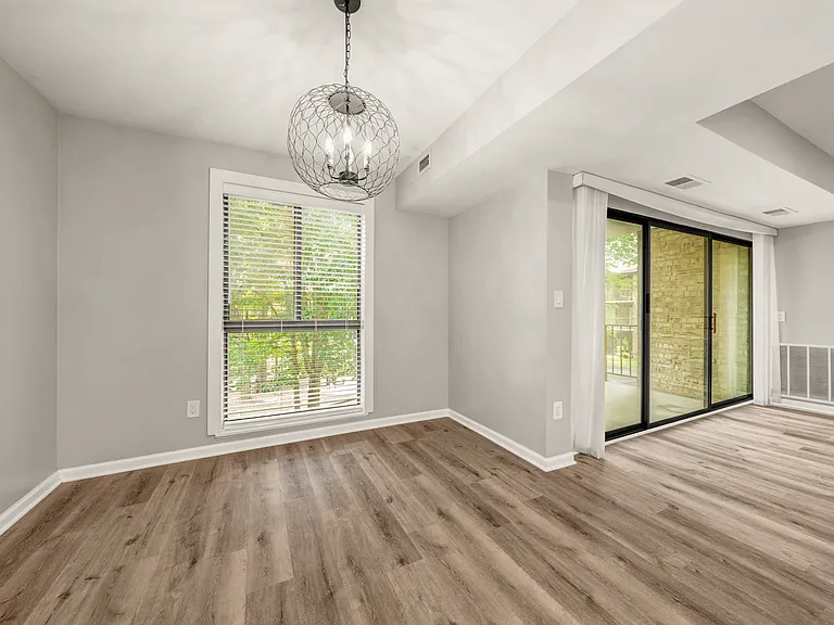 2045 Royal Fern Ct #11C — Photo 7