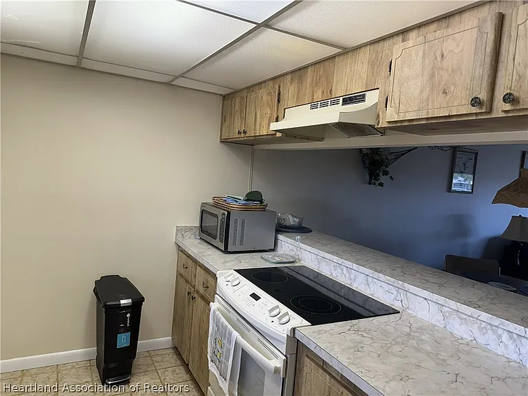 5528 Matanzas Dr — Photo 7