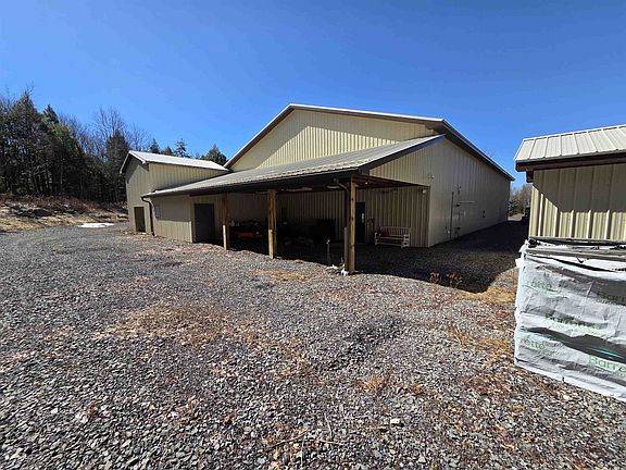 4th image of 668 Noyes Rd